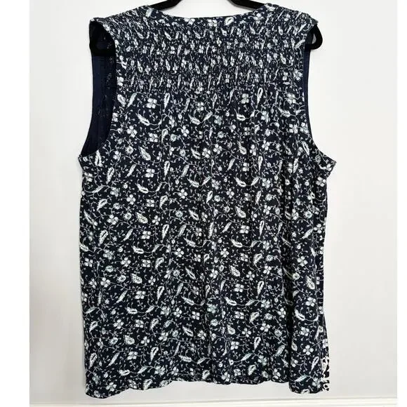 Lucky Brand, Size 3X, Navy Floral Paisley Sleeveless Top, Embroidered, EUC - Picture 7 of 8